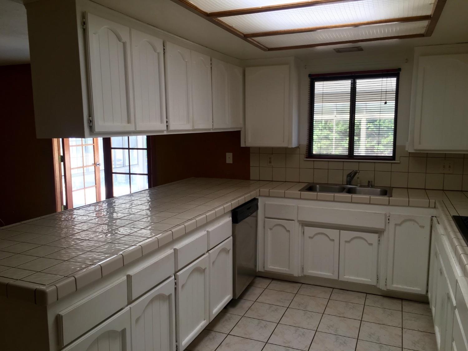 21011 Us Highway 18, Apple Valley, CA 92307 photo 25