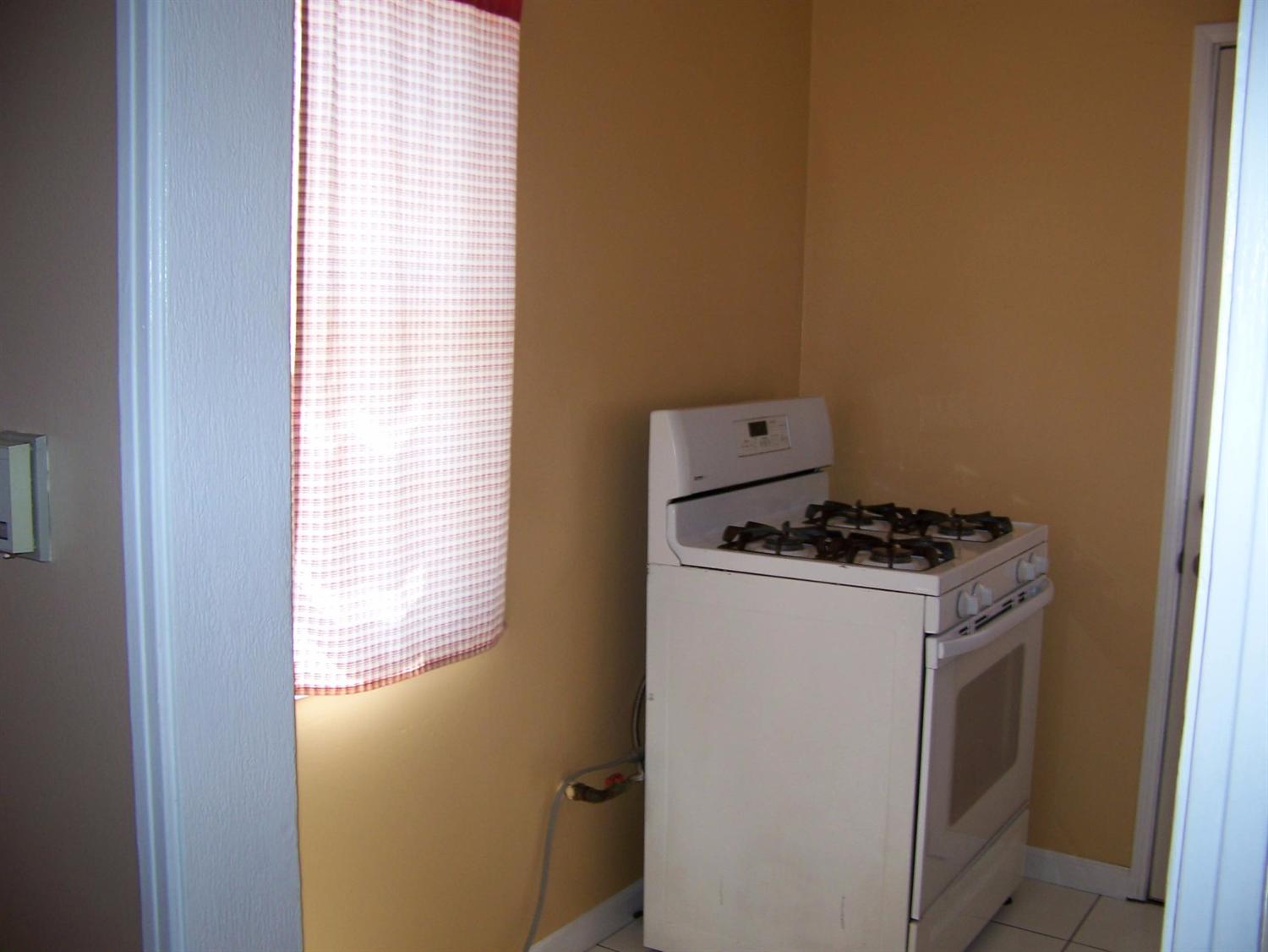 840 Nancy St, Barstow, CA 92311 photo 14