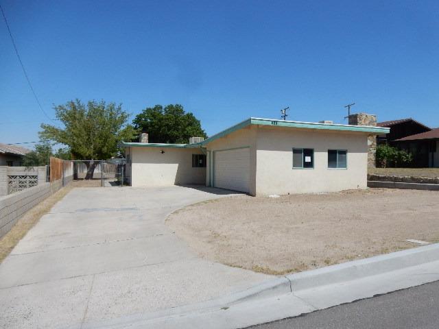825 S 1st Ave, Barstow, CA 92311 photo 2