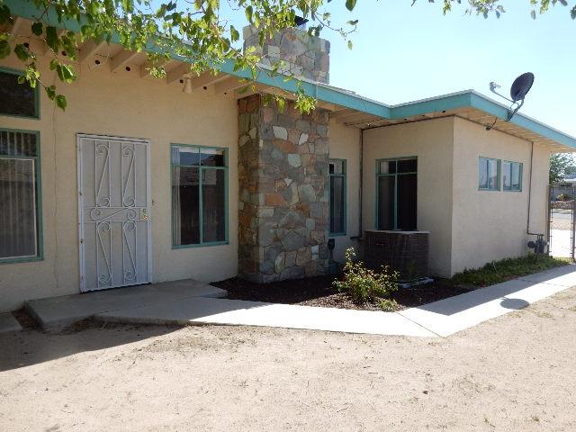825 S 1st Ave, Barstow, CA 92311 photo 1