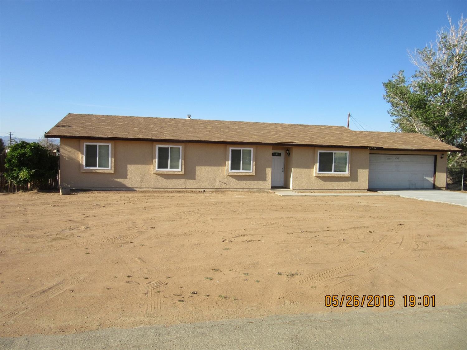 21731 Soboba Rd, Apple Valley, CA 92307 photo 1