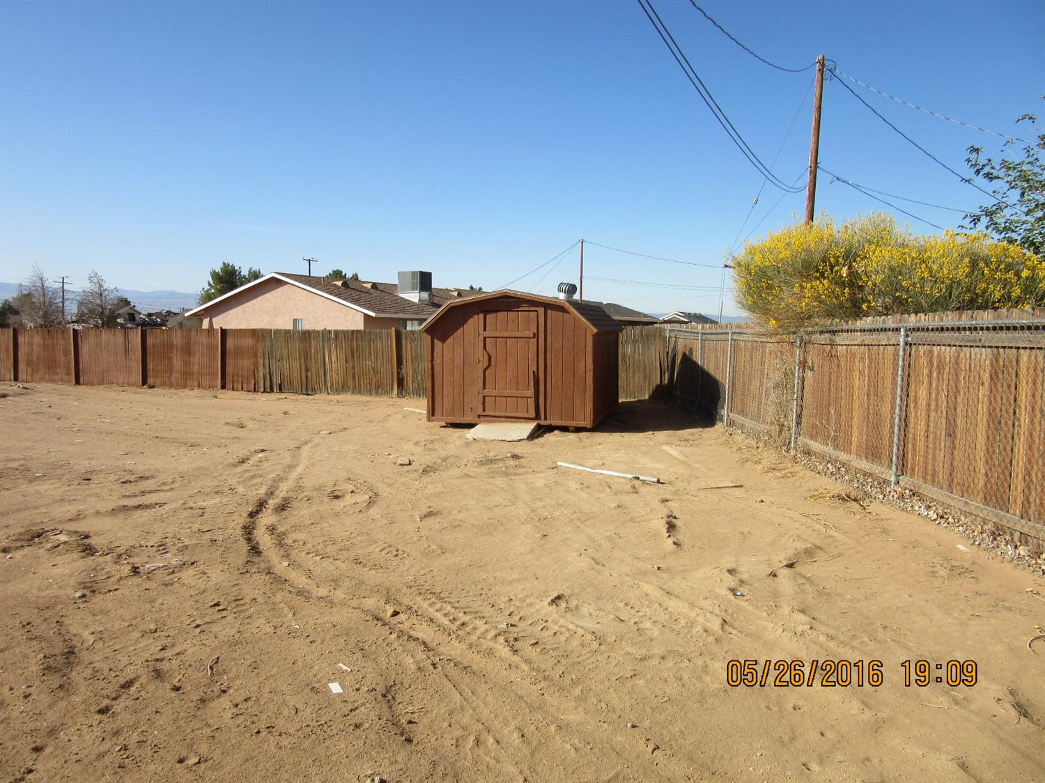 21731 Soboba Rd, Apple Valley, CA 92307 photo 5
