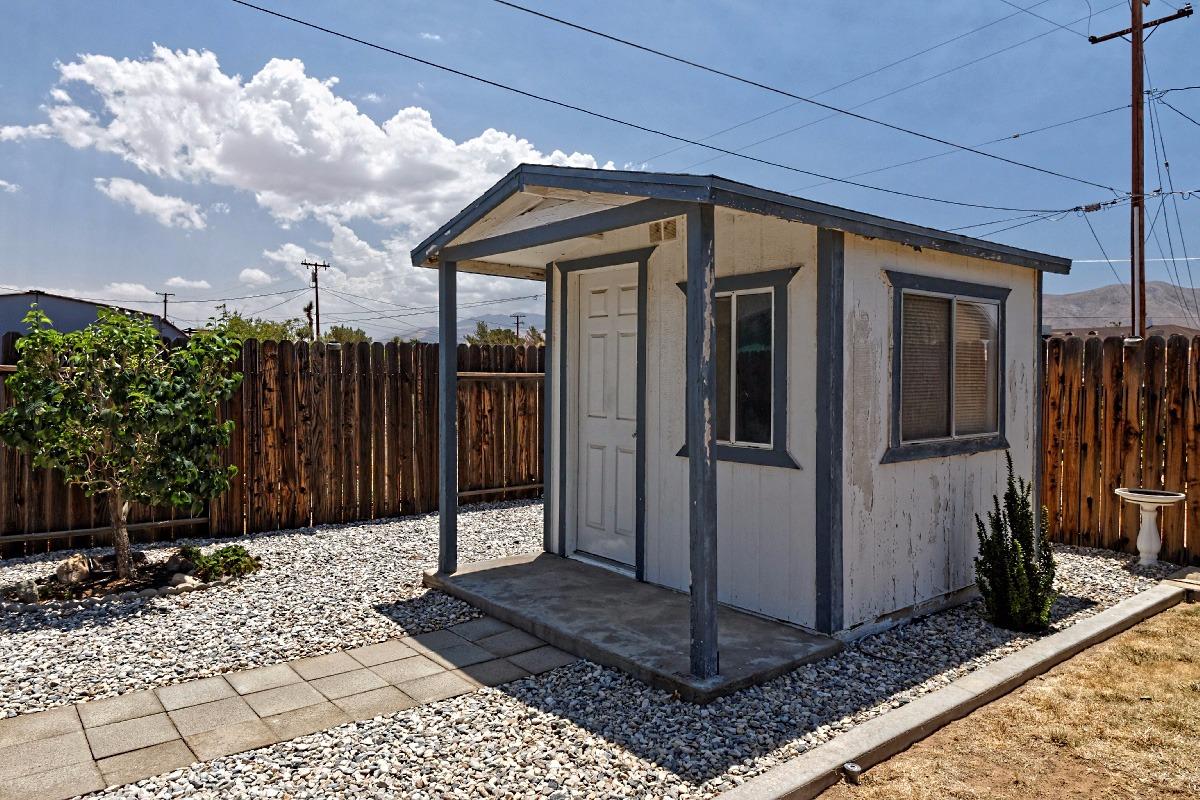 21111 Caribou Ave, Apple Valley, CA 92308 photo 31