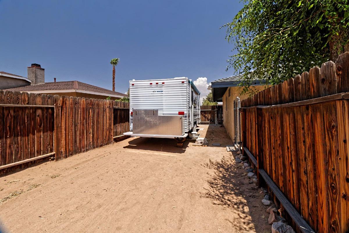21111 Caribou Ave, Apple Valley, CA 92308 photo 27