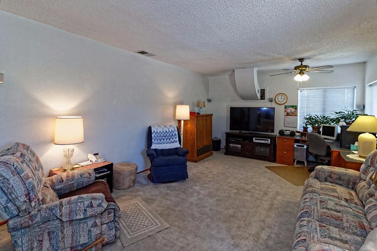21111 Caribou Ave, Apple Valley, CA 92308 photo 10