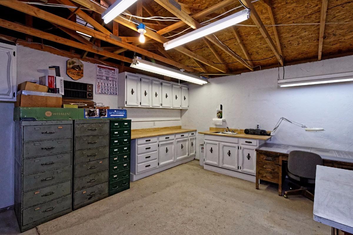 21111 Caribou Ave, Apple Valley, CA 92308 photo 29