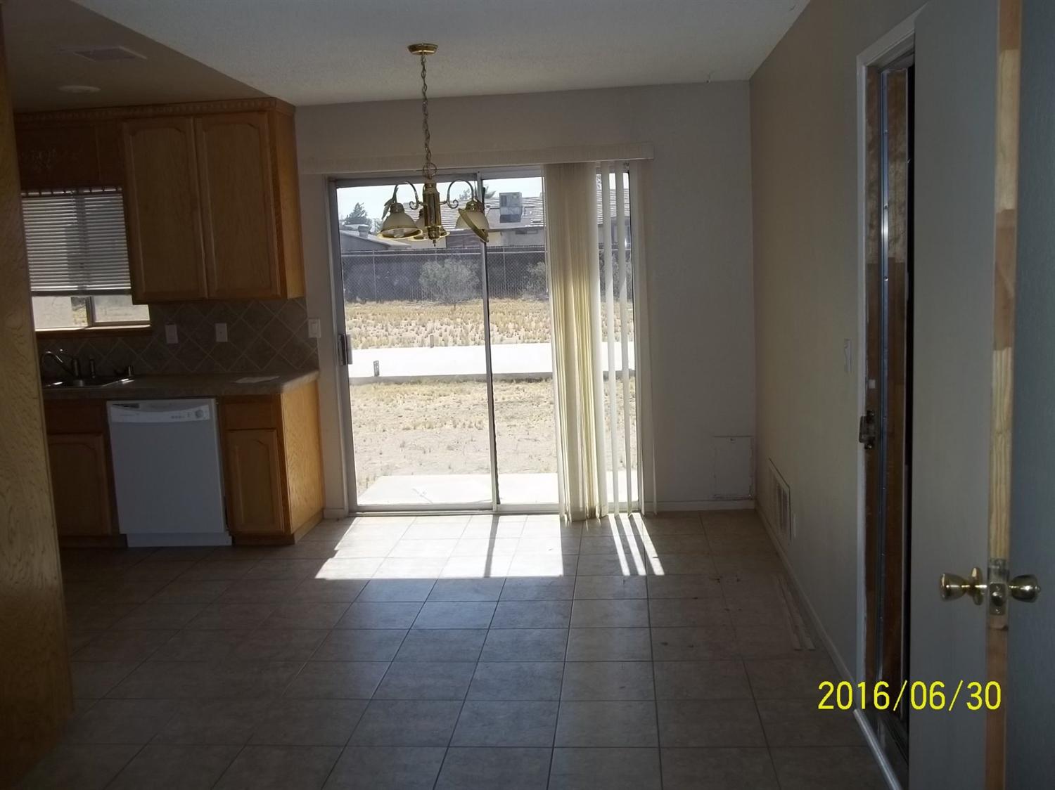 11350 Shahaptain Ave, Hesperia, CA 92345 photo 4