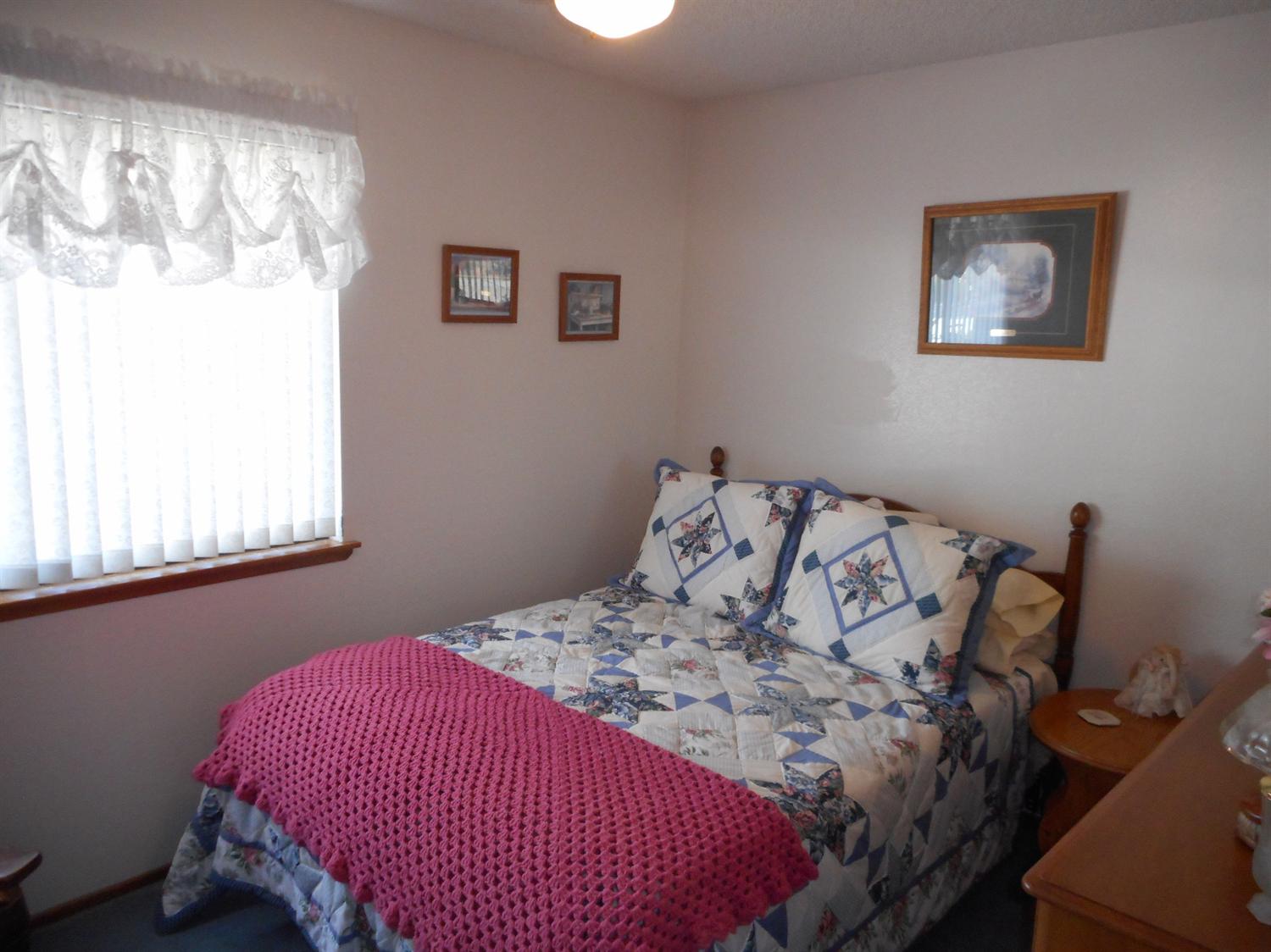 Undisclosed, Apple Valley, CA 92308 photo 15
