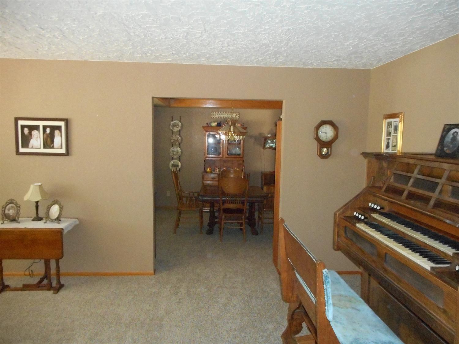 Undisclosed, Apple Valley, CA 92307 photo 14