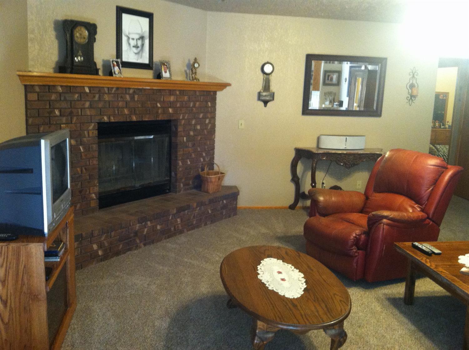 Undisclosed, Apple Valley, CA 92307 photo 9