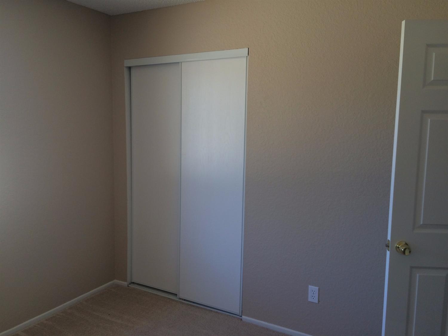 7864 Victor Ave, Hesperia, CA 92345 photo 7