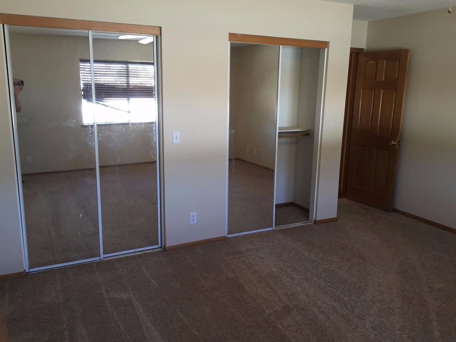 13483 Cronese Rd, Apple Valley, CA 92308 photo 12