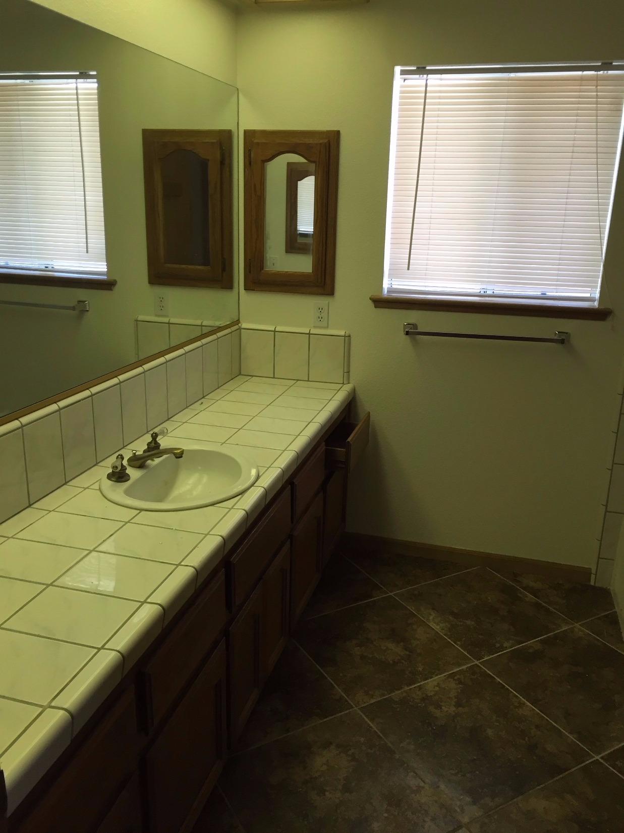 13483 Cronese Rd, Apple Valley, CA 92308 photo 7