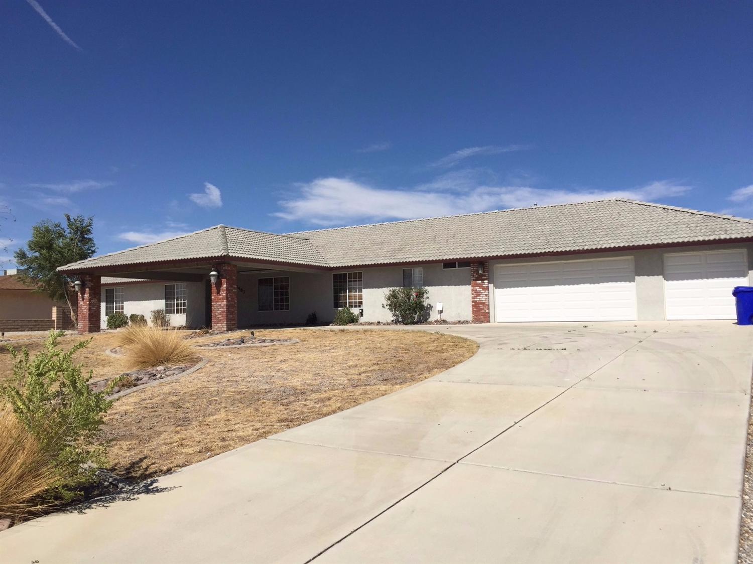 13483 Cronese Rd, Apple Valley, CA 92308 photo 1