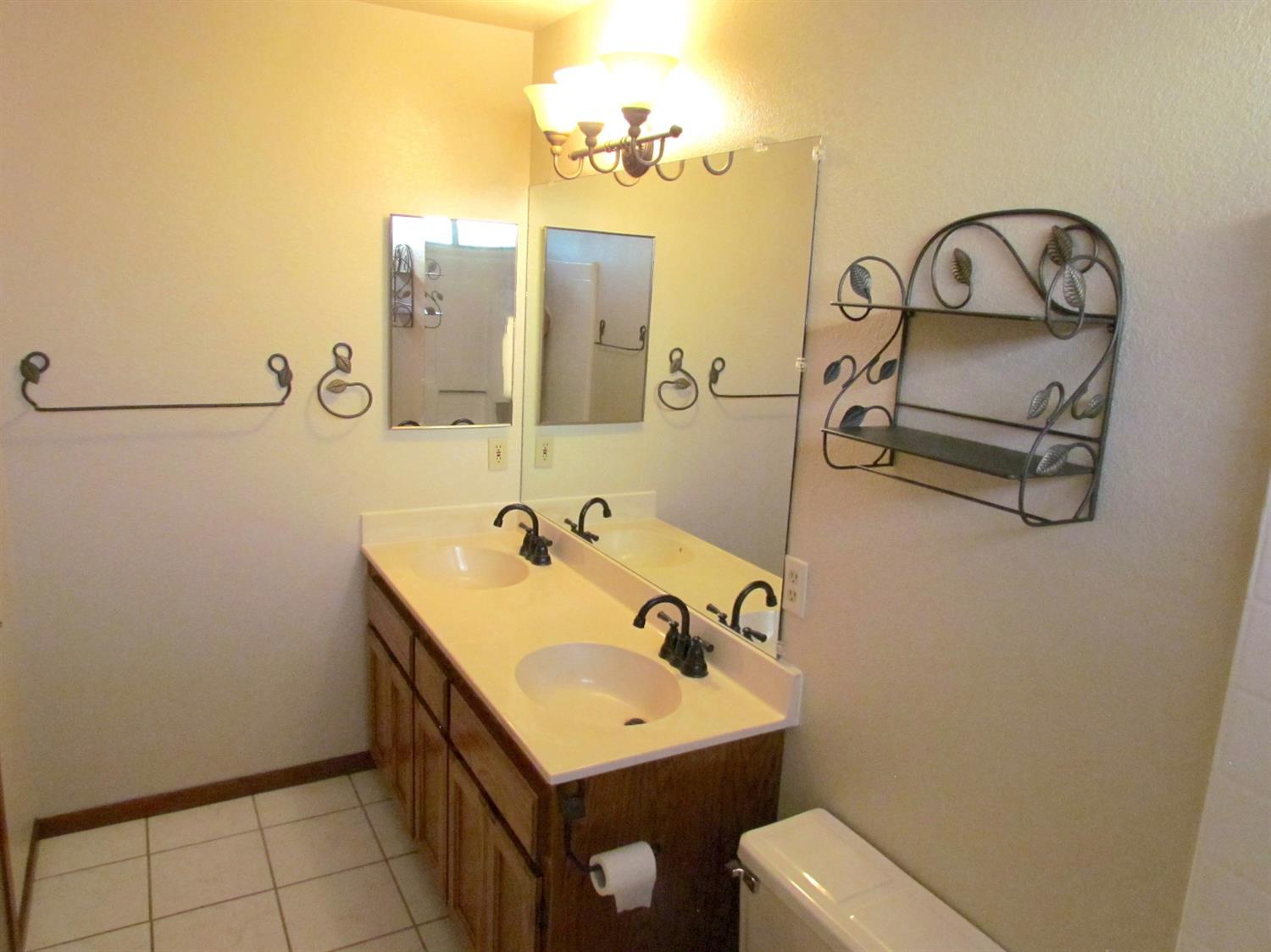 Undisclosed, Hesperia, CA 92345 photo 12