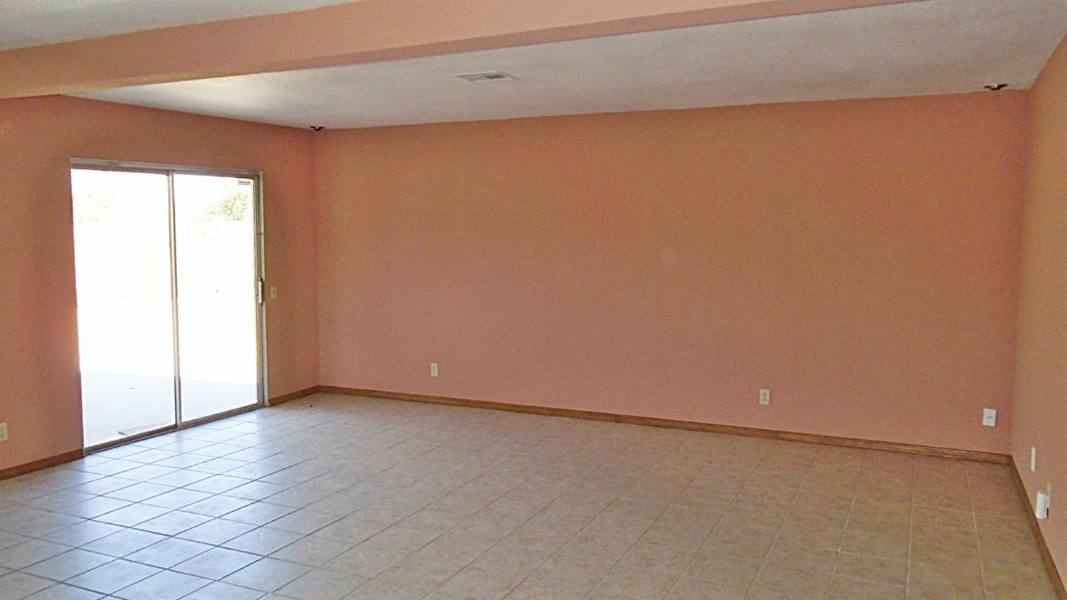 Undisclosed, Apple Valley, CA 92307 photo 11