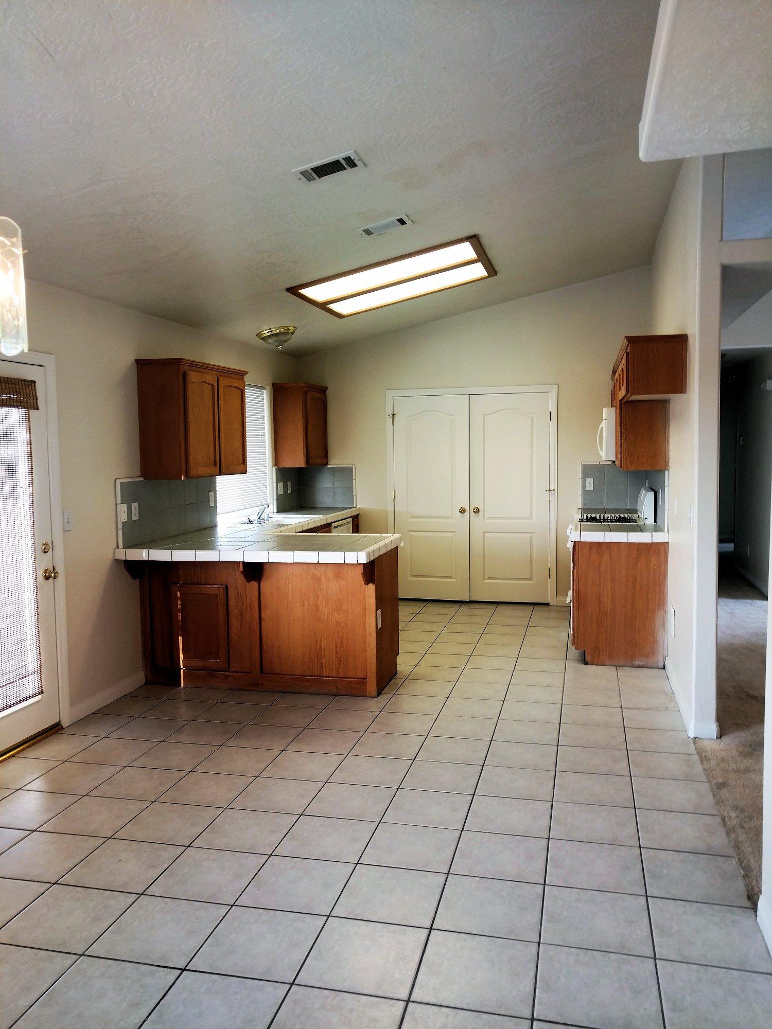 18436 Eucalyptus St, Hesperia, CA 92345 photo 8