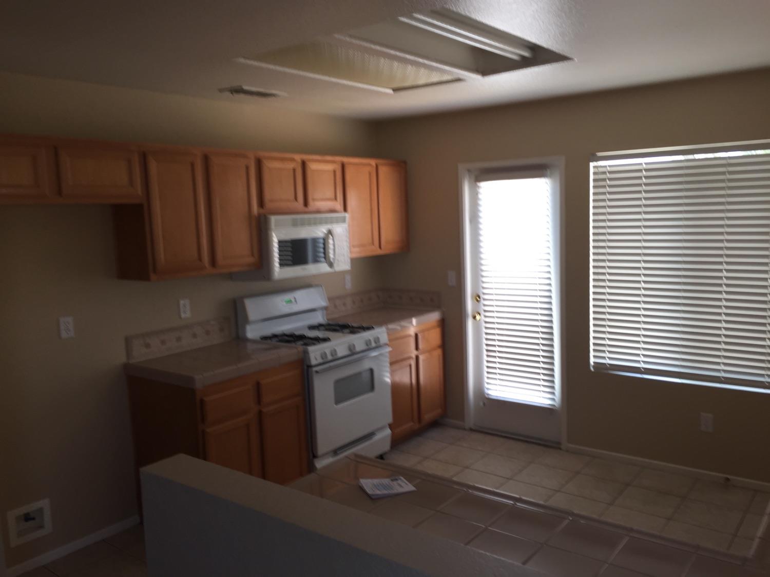 11818 Stockton St, Adelanto, CA 92301 photo 16