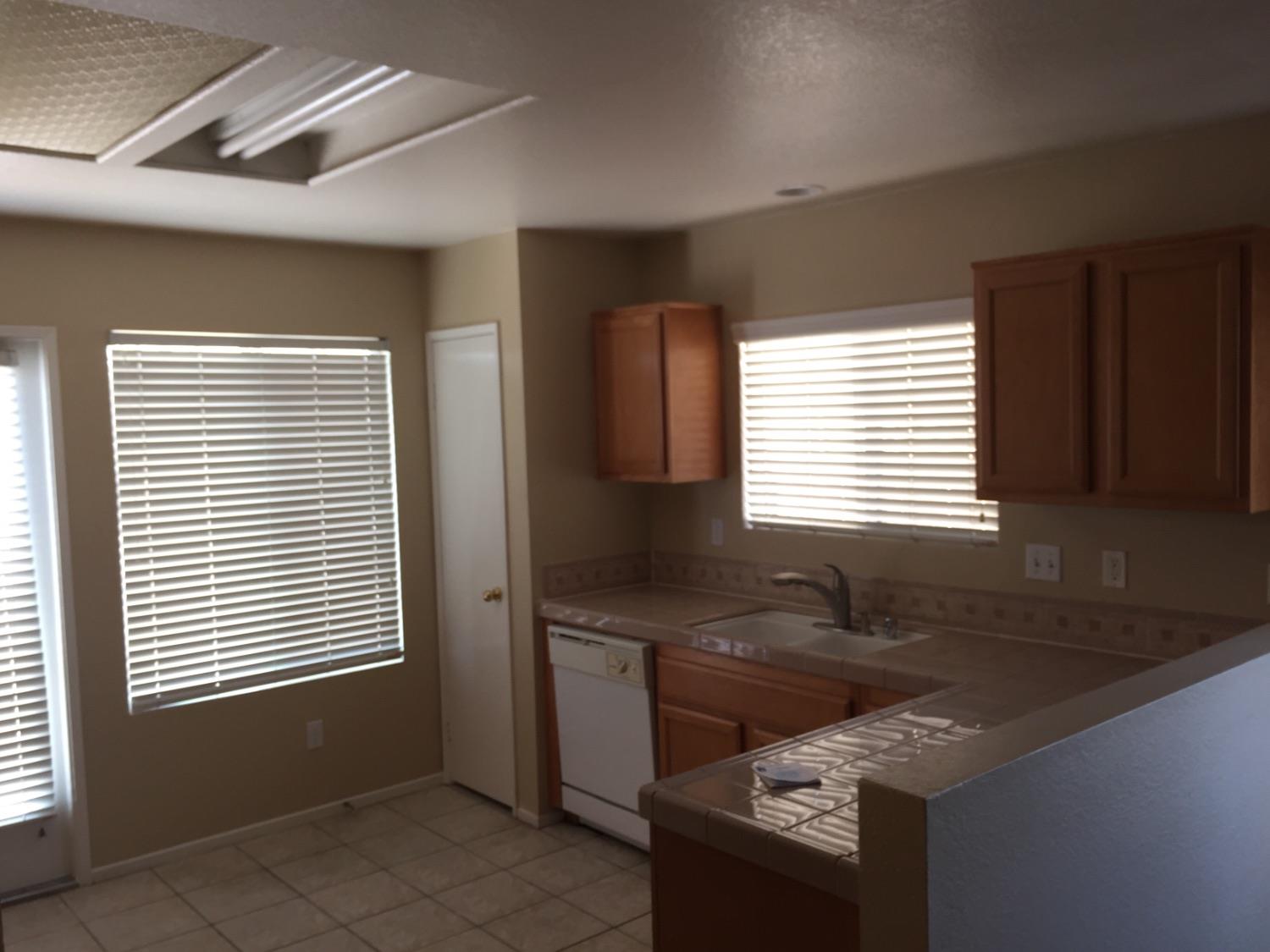 11818 Stockton St, Adelanto, CA 92301 photo 15