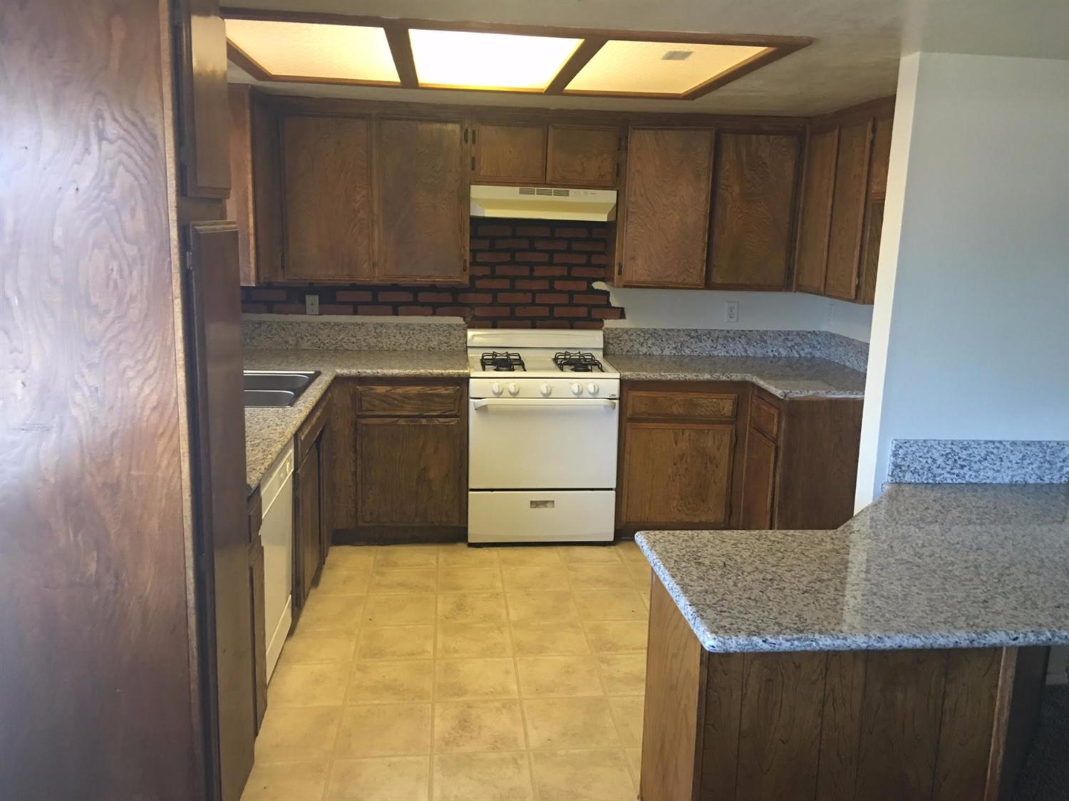 10706 Lancelet Ave, Apple Valley, CA 92308 photo 6