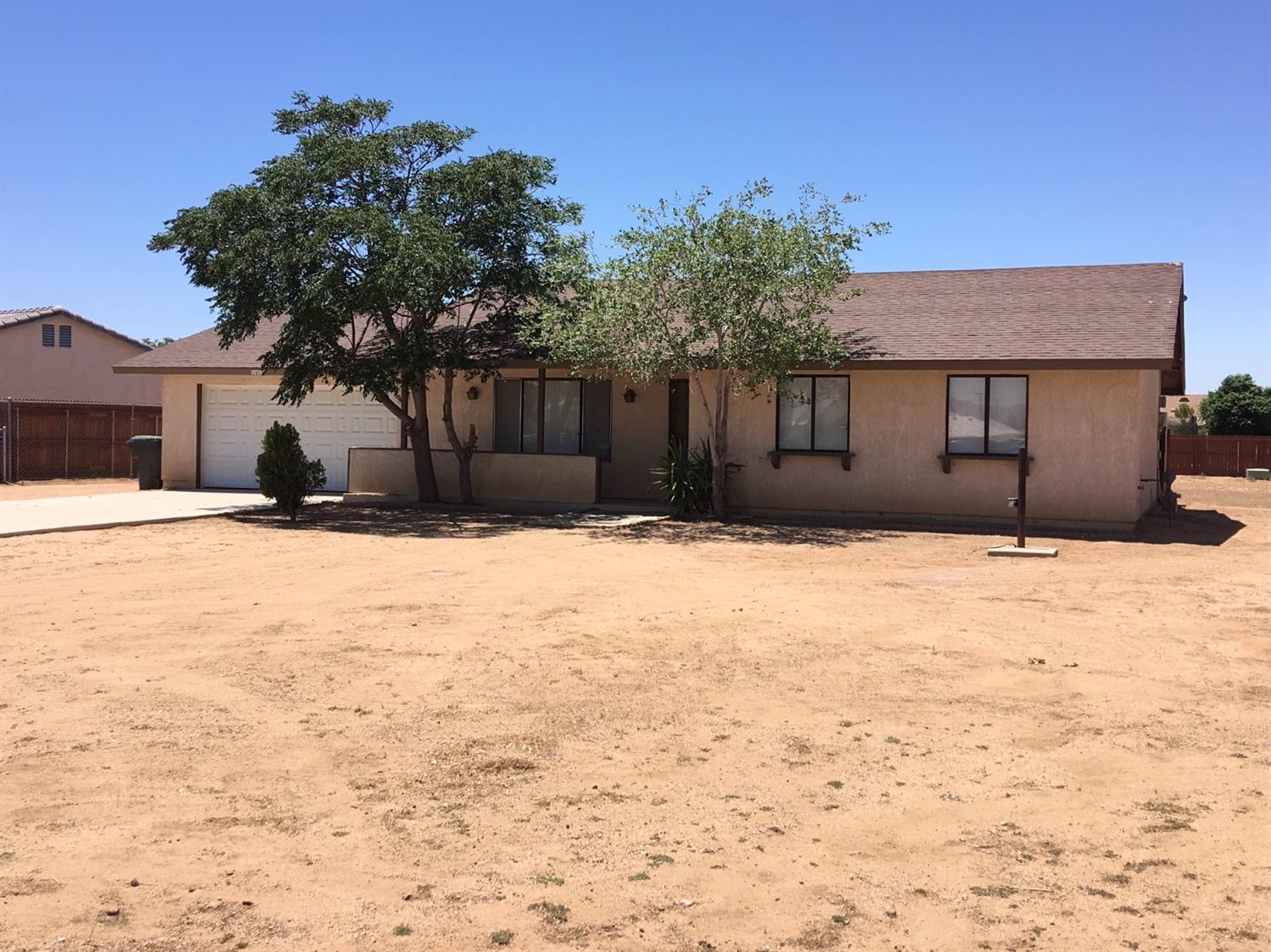 10706 Lancelet Ave, Apple Valley, CA 92308 photo 1