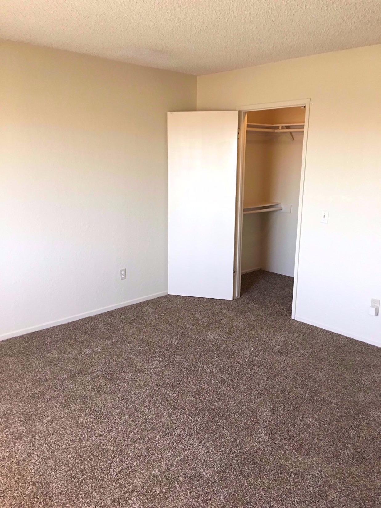 10706 Lancelet Ave, Apple Valley, CA 92308 photo 15