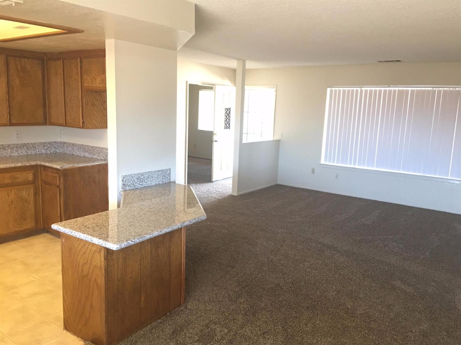 10706 Lancelet Ave, Apple Valley, CA 92308 photo 7