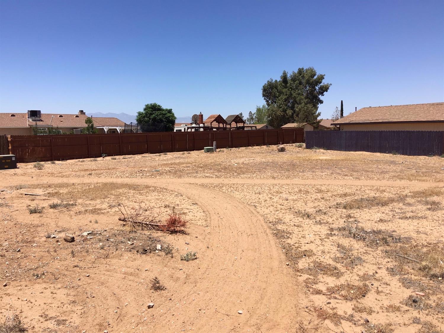 10706 Lancelet Ave, Apple Valley, CA 92308 photo 20