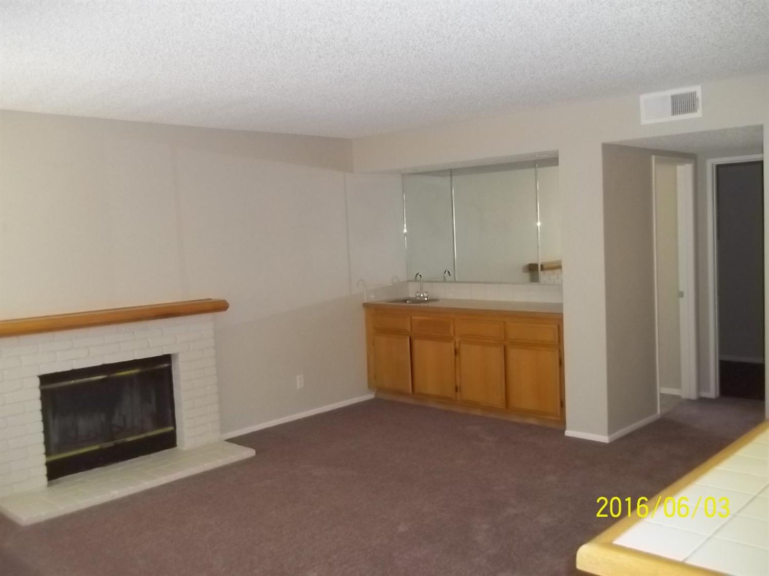 9835 Travis Ct, Hesperia, CA 92345 photo 8