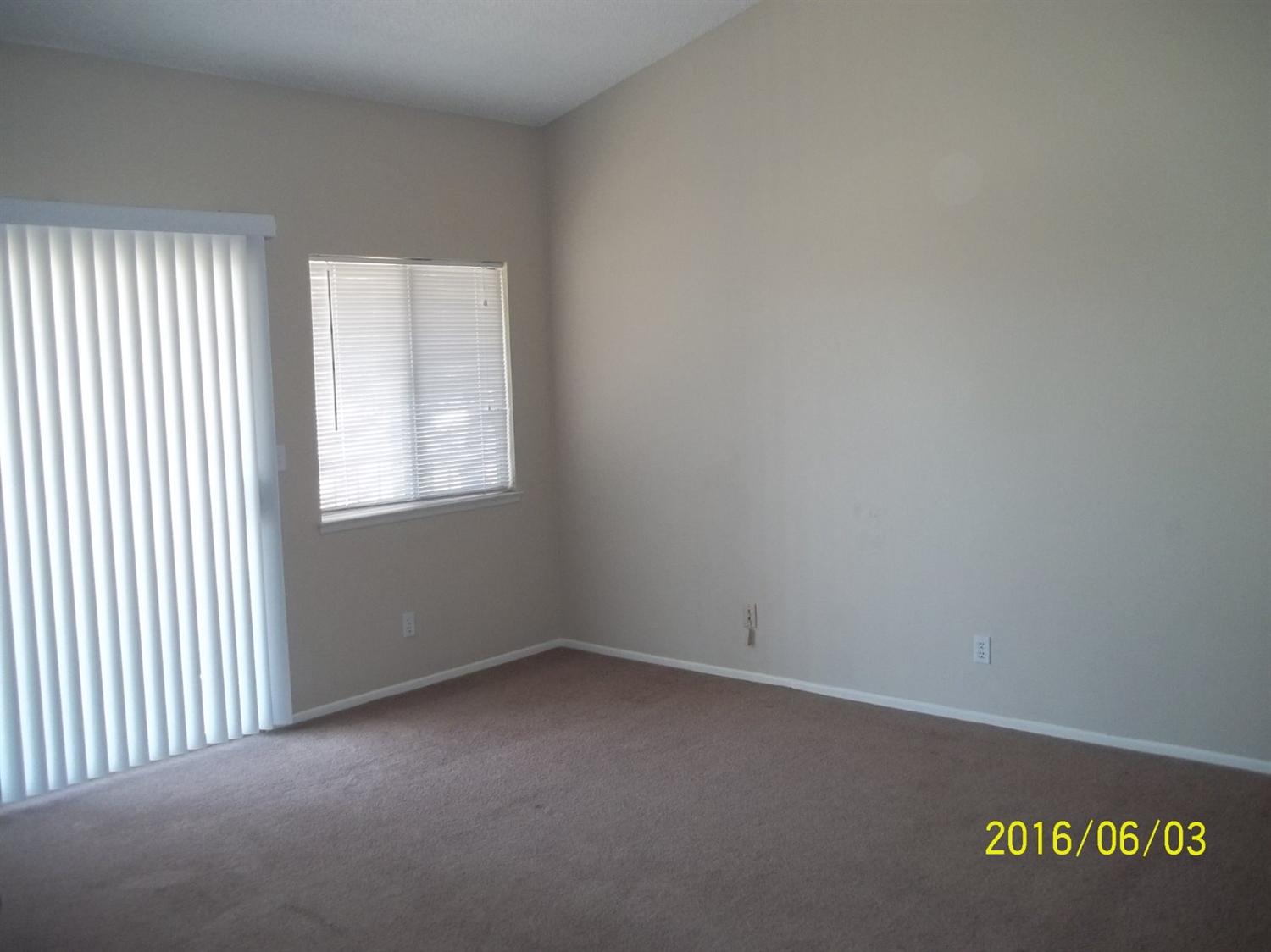 9835 Travis Ct, Hesperia, CA 92345 photo 17