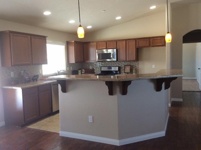 Undisclosed, Apple Valley, CA 92308 photo 8
