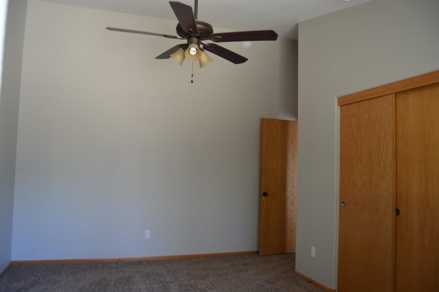 7475 I Ave, Hesperia, CA 92345 photo 10