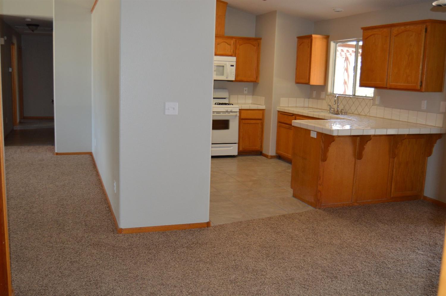 7475 I Ave, Hesperia, CA 92345 photo 8