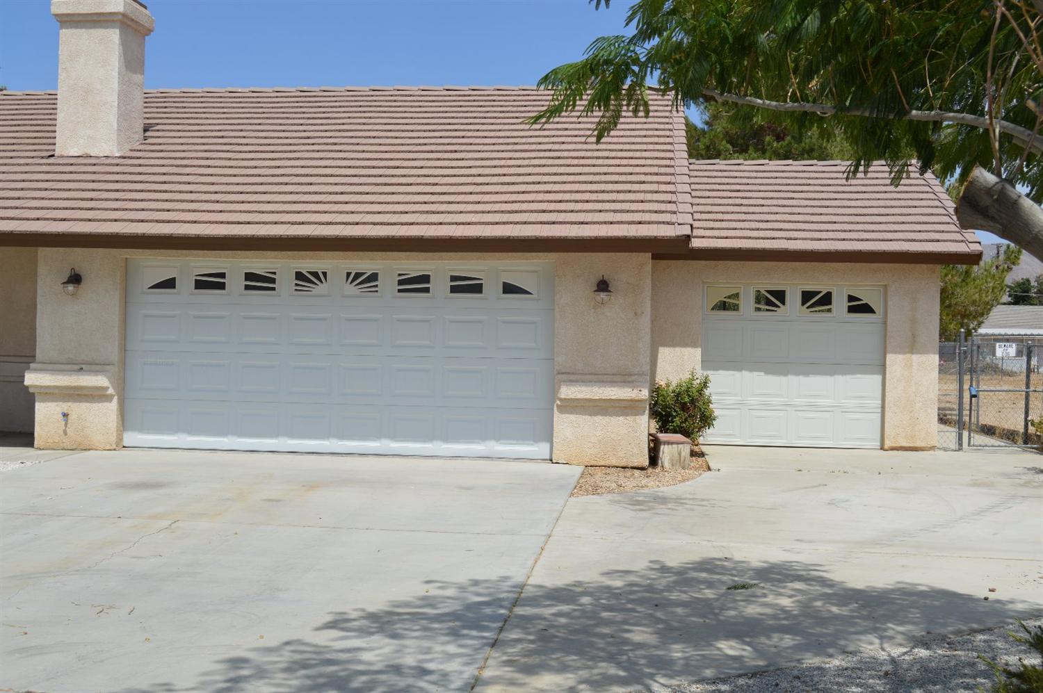 7475 I Ave, Hesperia, CA 92345 photo 2