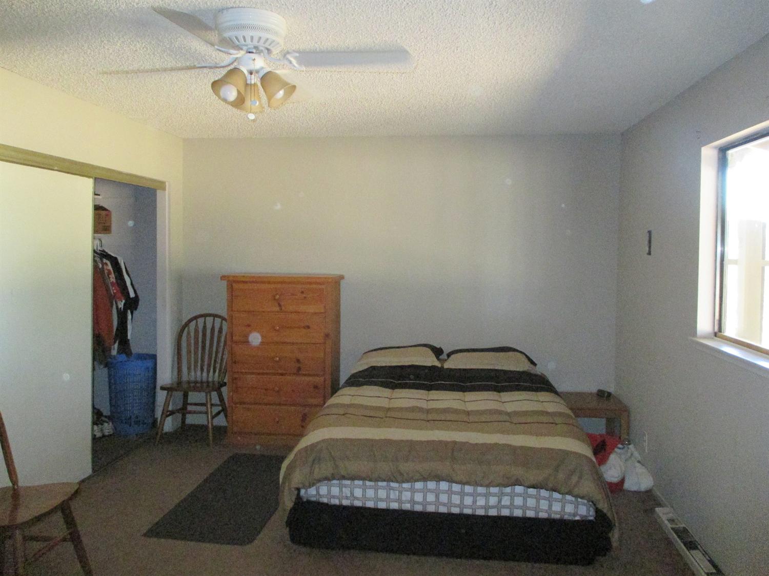 17840 Bascom St, Hesperia, CA 92345 photo 8