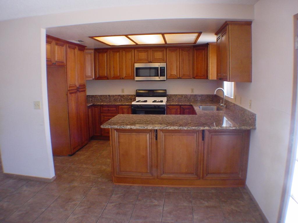 8010 Paisley Ave, Hesperia, CA 92345 photo 10