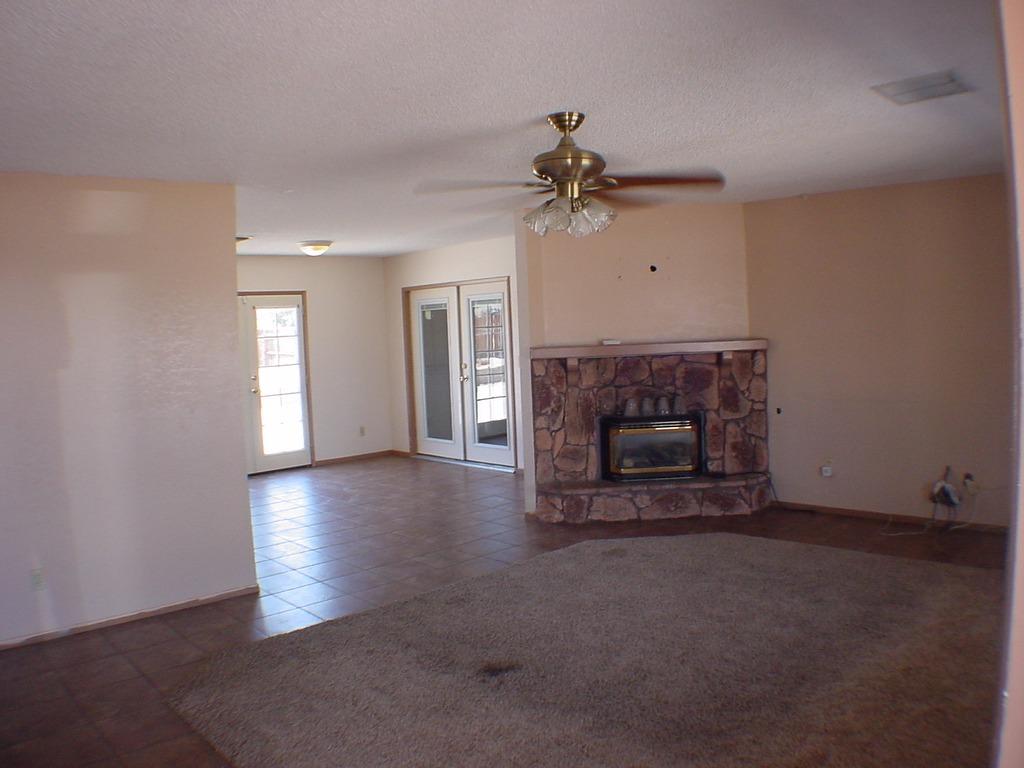8010 Paisley Ave, Hesperia, CA 92345 photo 3
