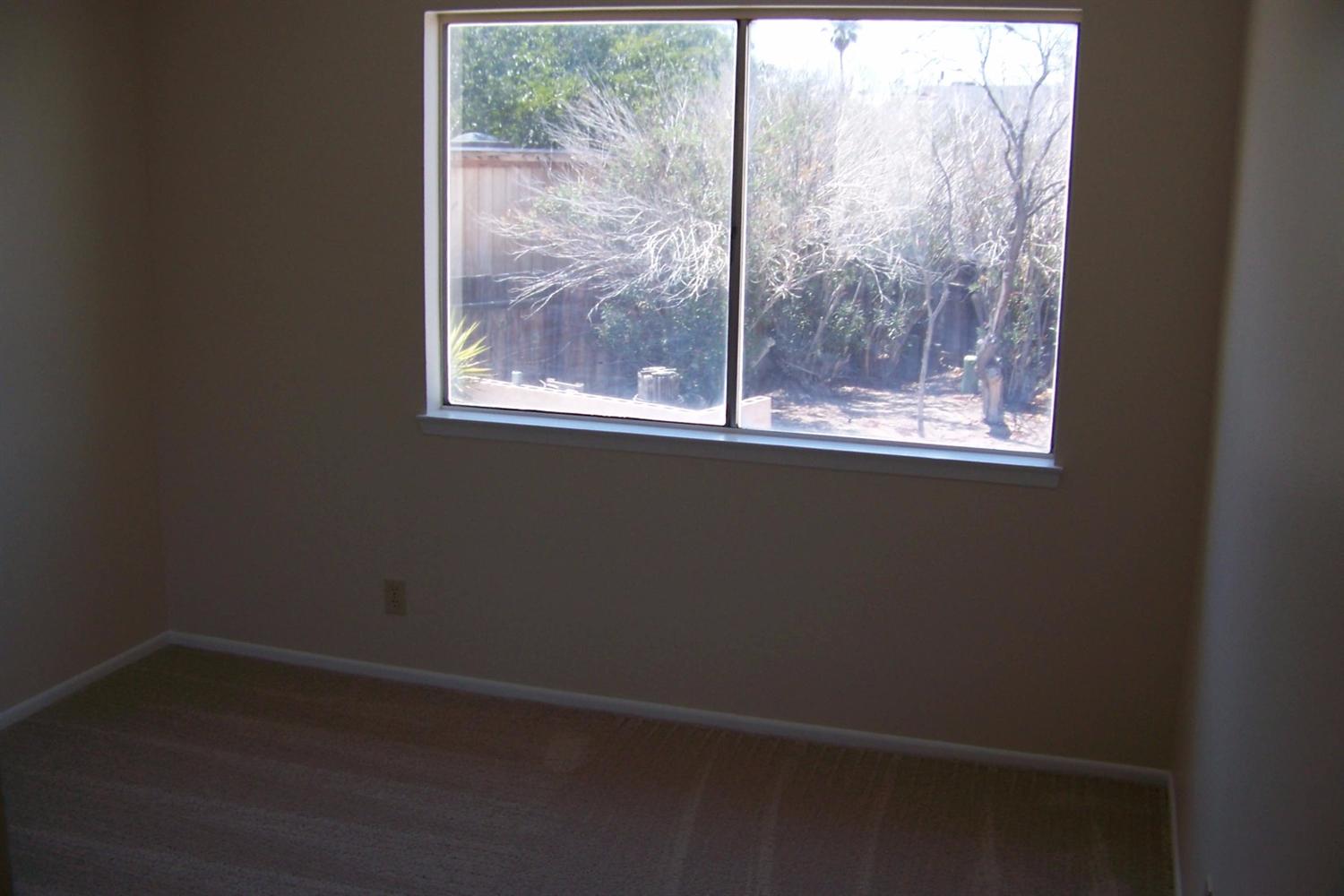 2036 Princeton Dr, Barstow, CA 92311 photo 19