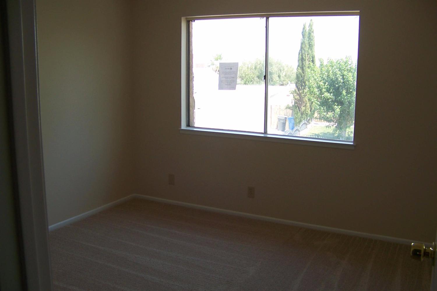 2036 Princeton Dr, Barstow, CA 92311 photo 24