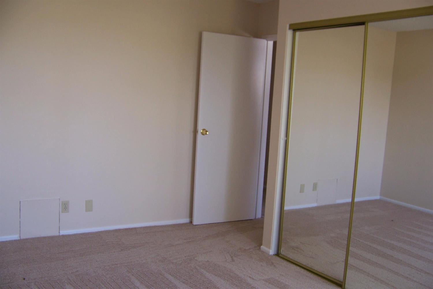 2036 Princeton Dr, Barstow, CA 92311 photo 26