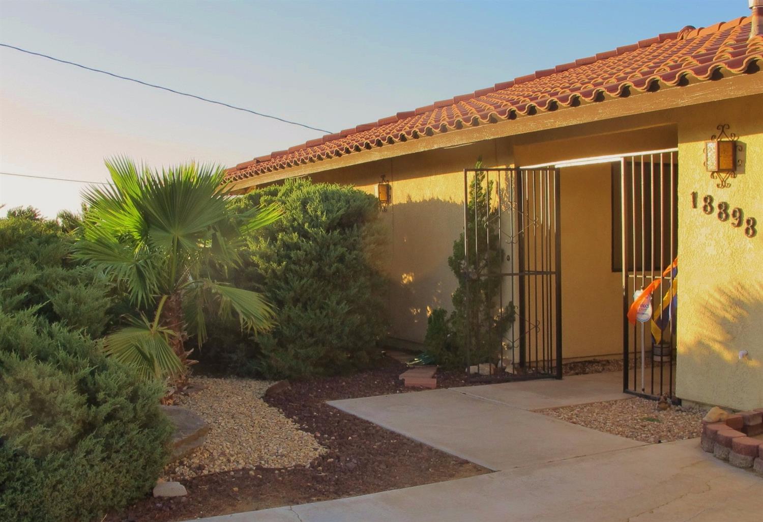 18898 Valencia Ct, Hesperia, CA 92345 photo 4
