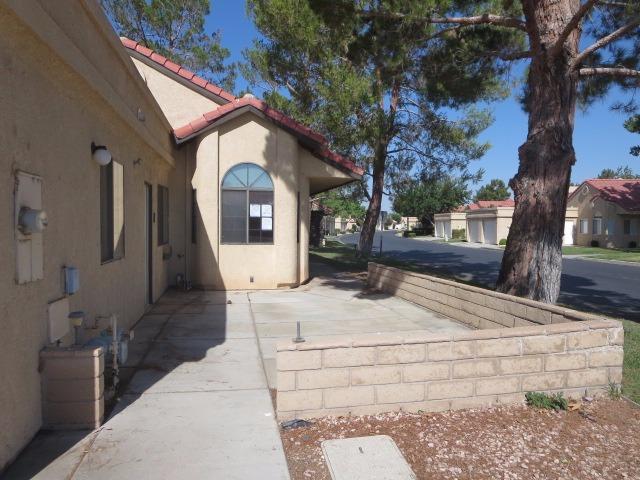 11644 Kerrie Way, Apple Valley, CA 92308 photo 2