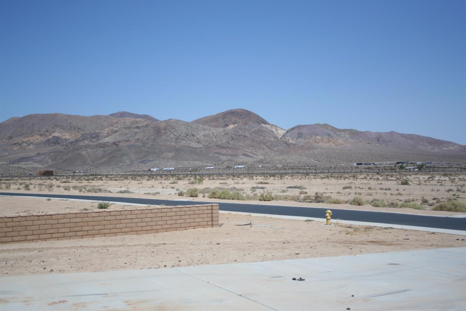39595 Mountain View Rd, Yermo, CA 92398 photo 12