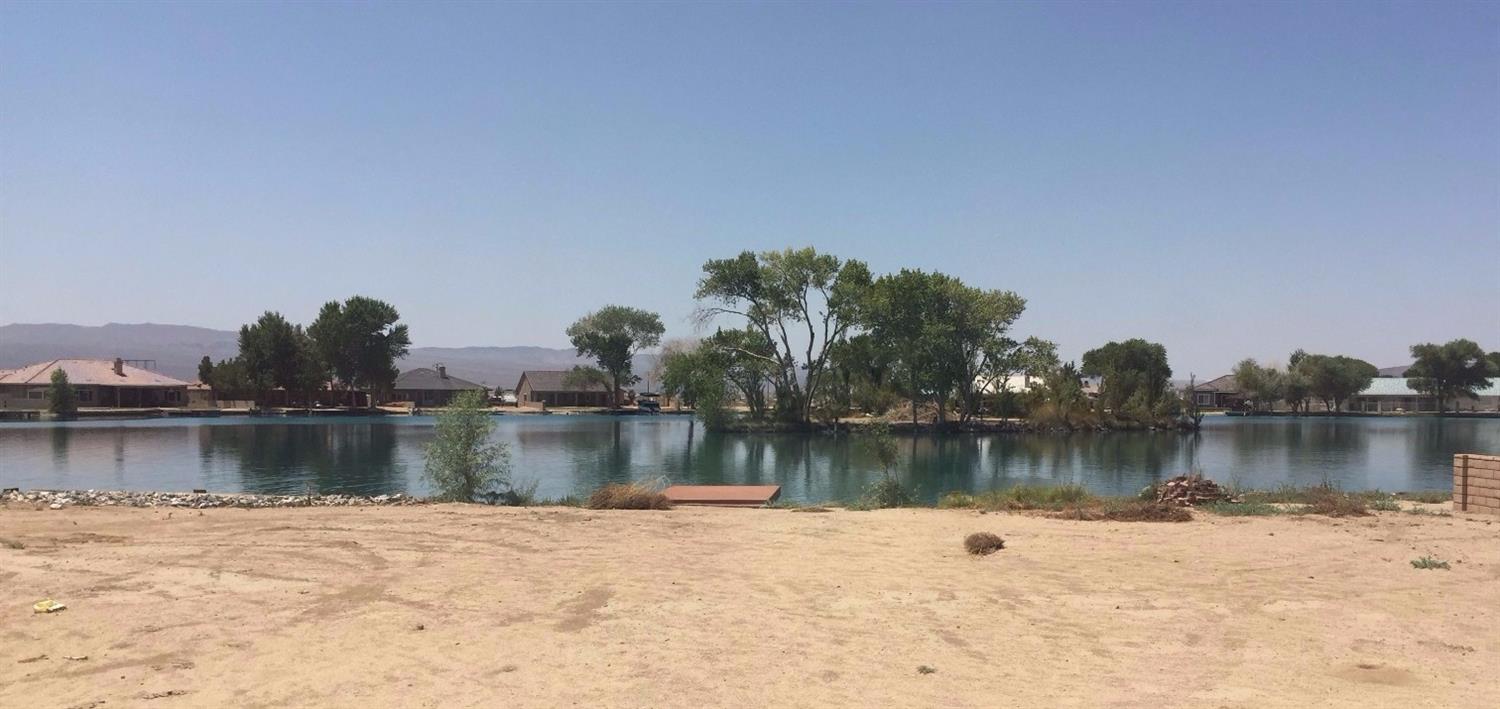 39595 Mountain View Rd, Yermo, CA 92398 photo 2