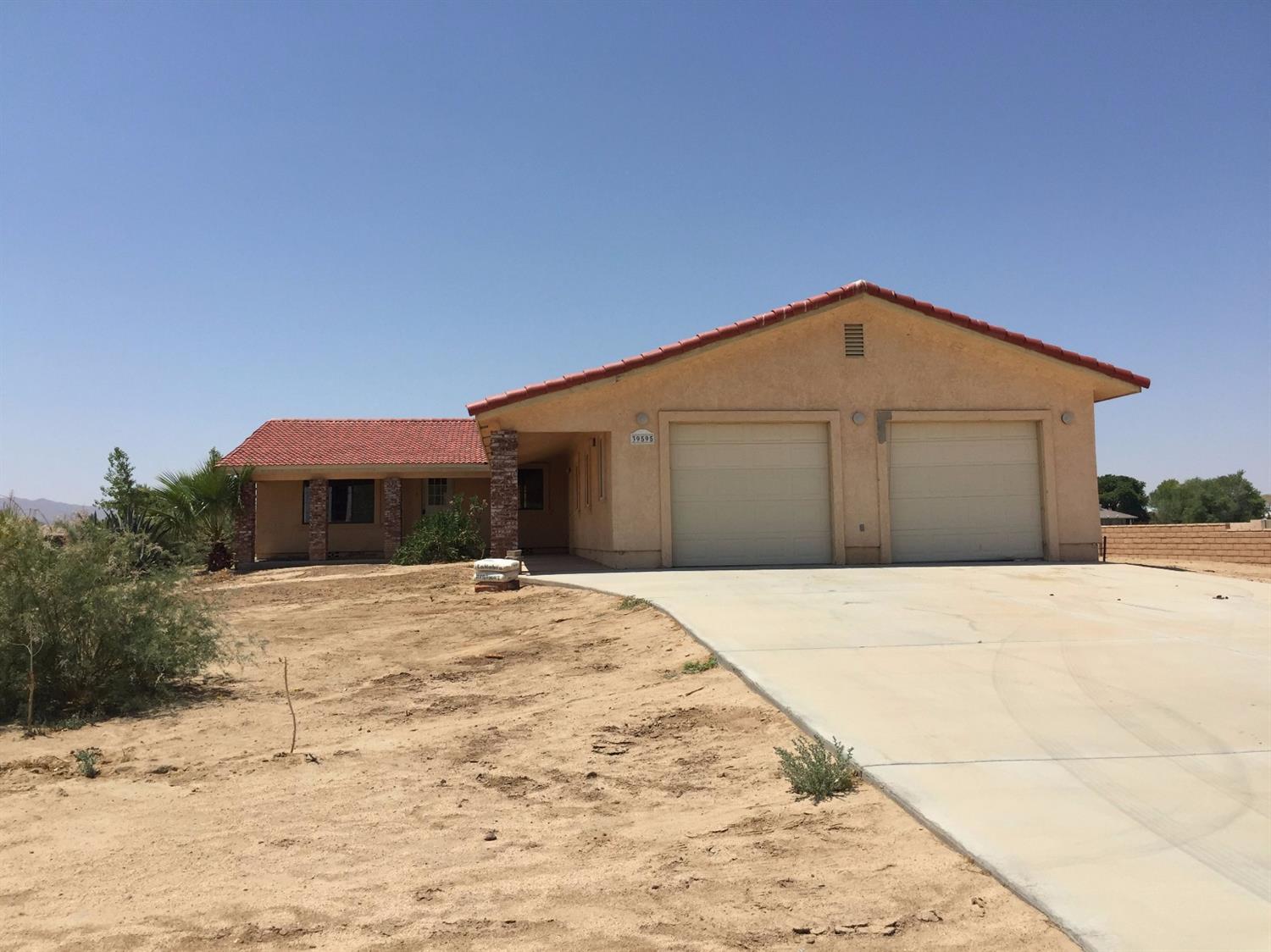 39595 Mountain View Rd, Yermo, CA 92398 photo 3