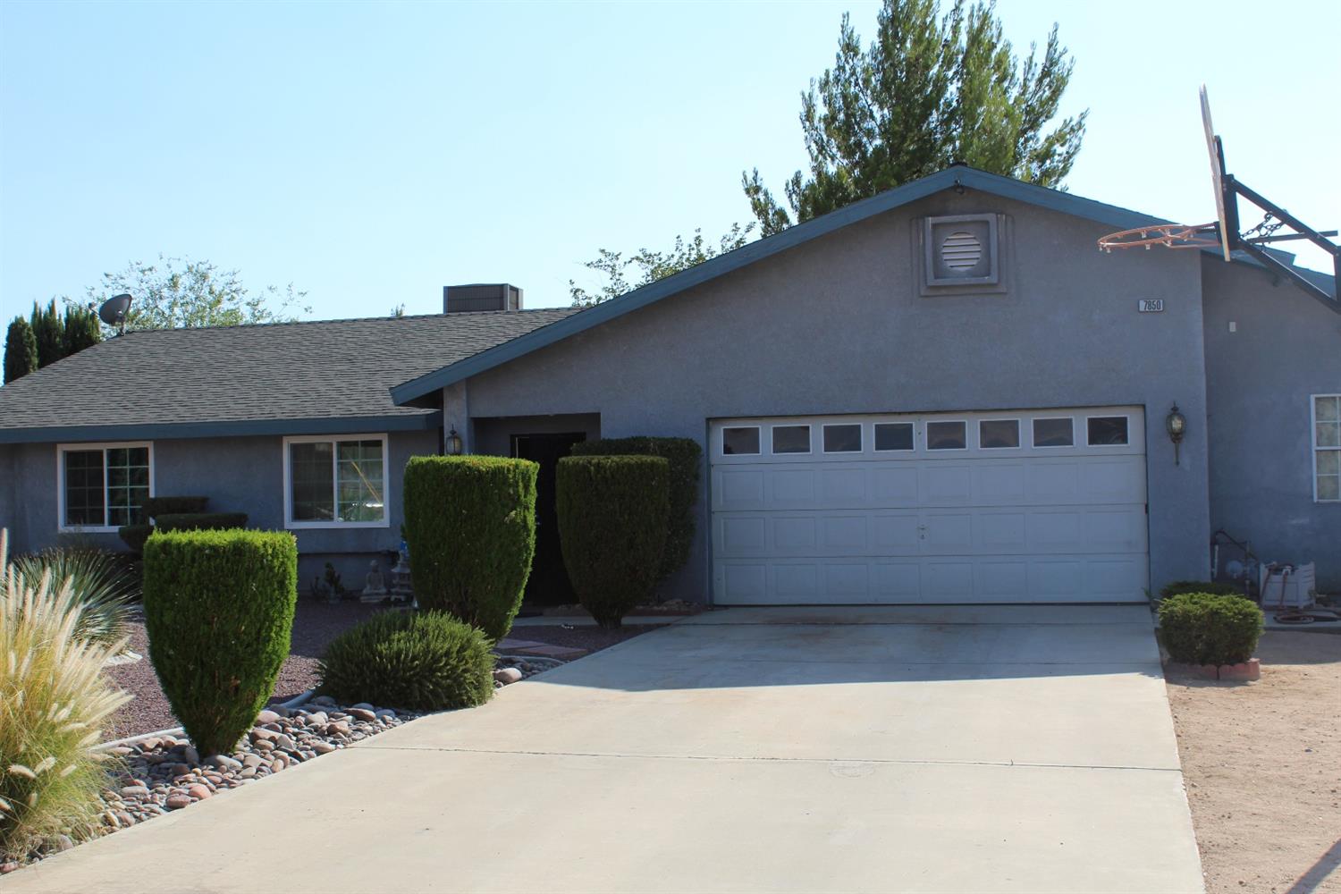 7850 Kenyon Ave, Hesperia, CA 92345 photo 1