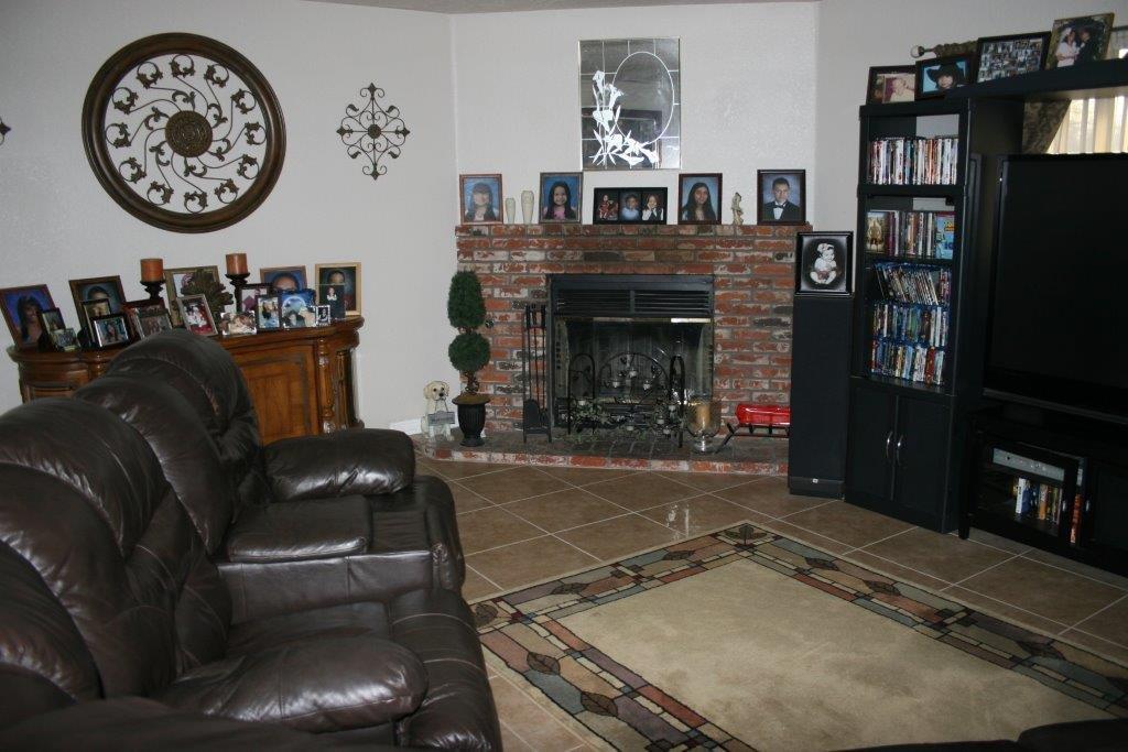 12578 Algonquin Rd, Apple Valley, CA 92308 photo 4