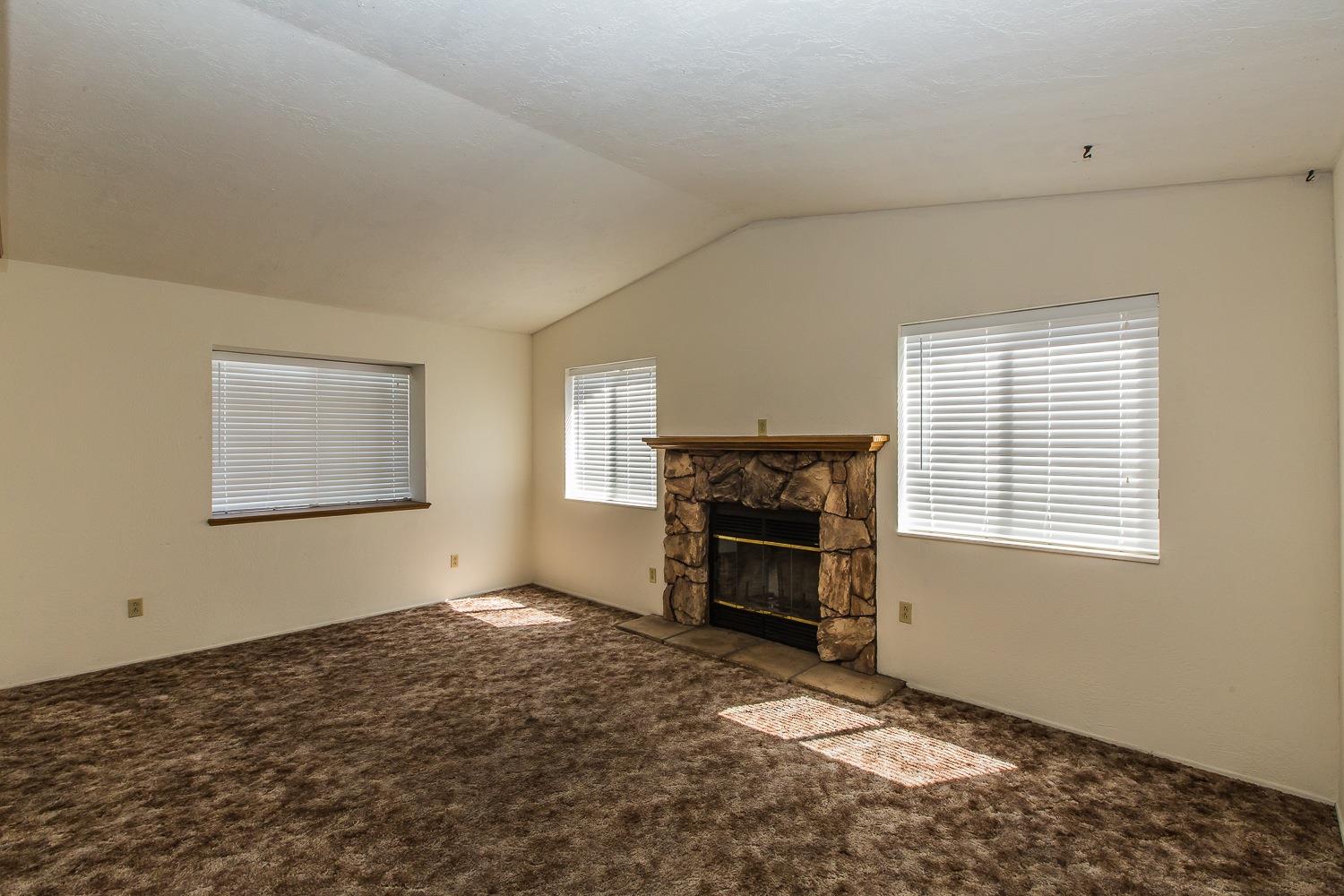 26840 Cumberland Ln, Helendale, CA 92342 photo 3