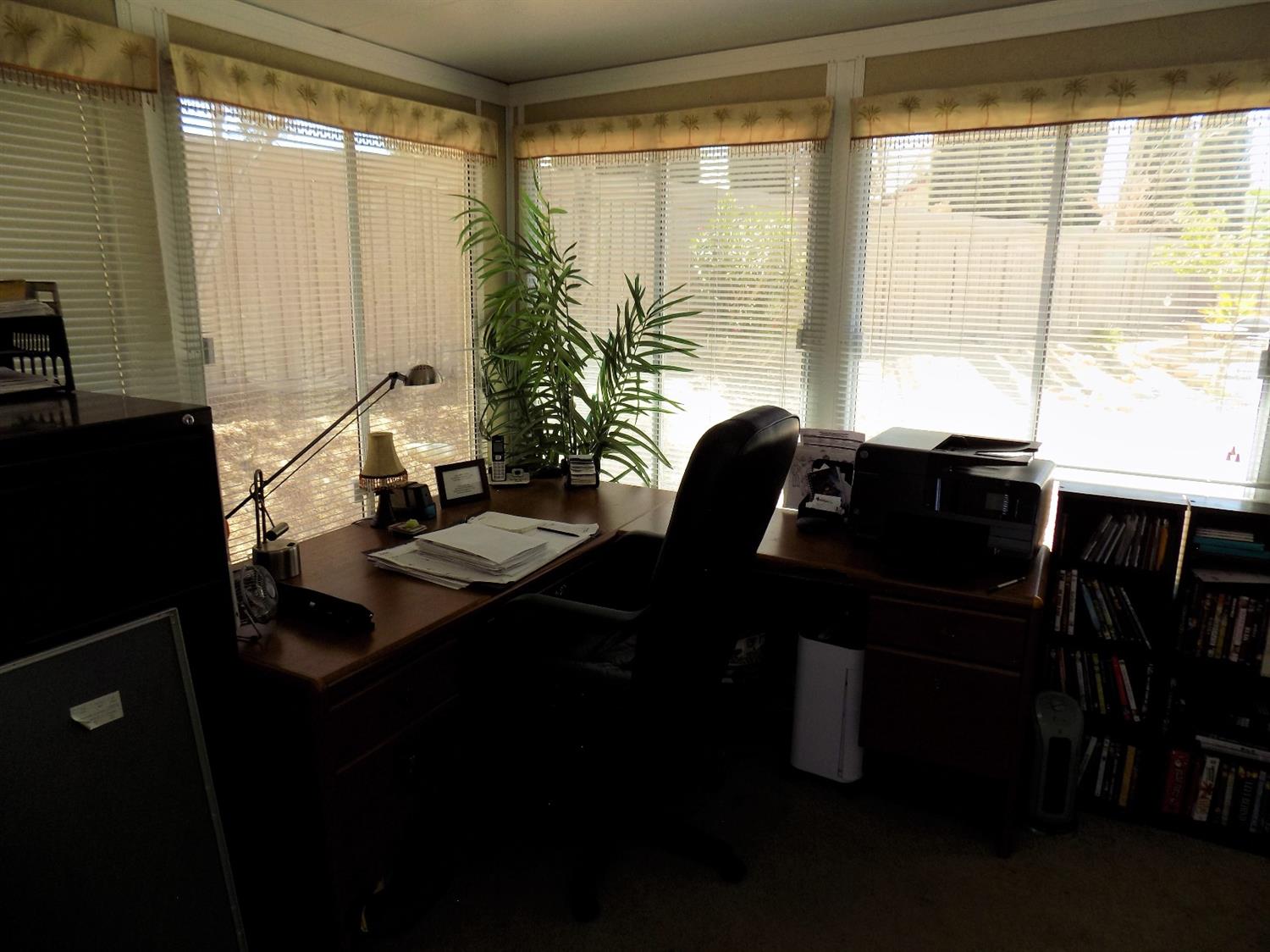 14335 Duke Ct, Adelanto, CA 92301 photo 11