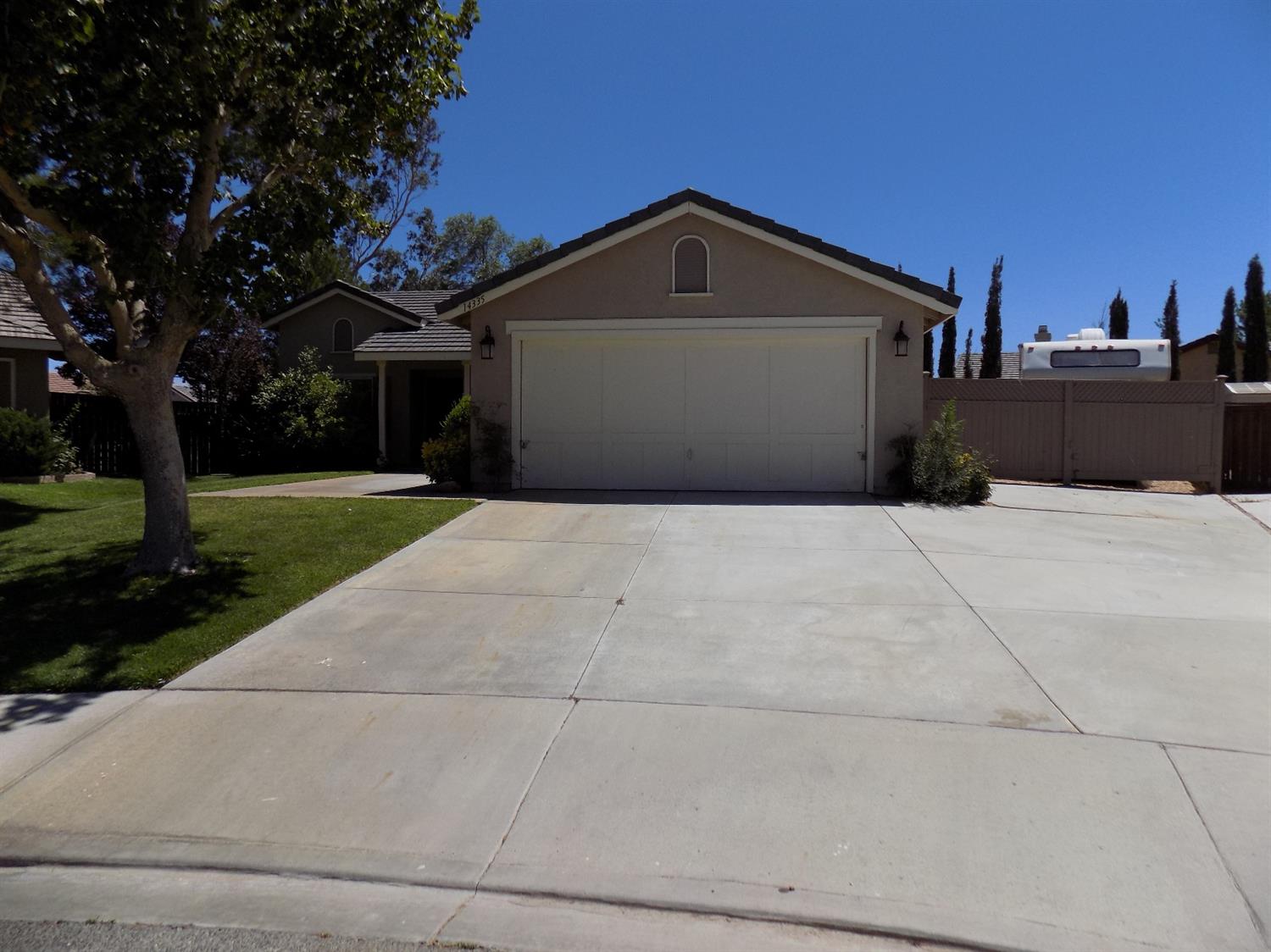 14335 Duke Ct, Adelanto, CA 92301 photo 1